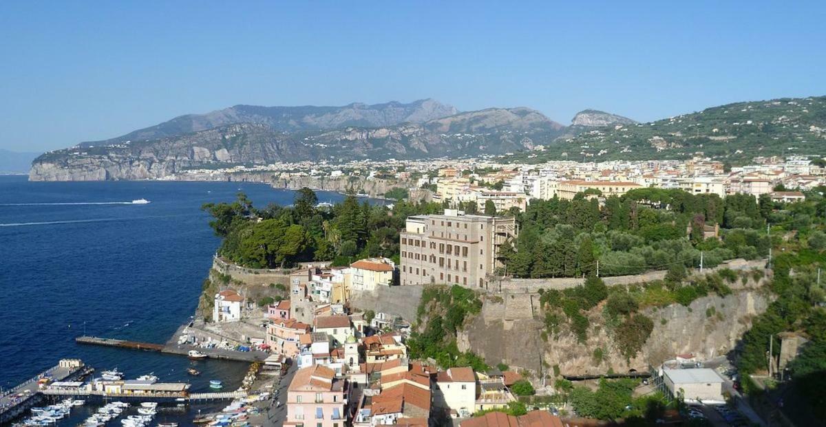 Villa Grusone SantʼAgata sui Due Golfi Exterior foto